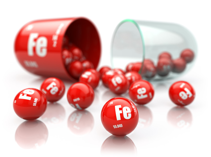 Suplementos de ferro, fazendo referência à deficiência de ferro na queda de cabelo após bariátrica.